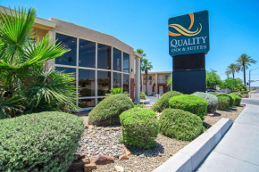 Отель Quality Inn & Suites Phoenix NW - Sun City  Янгтаун